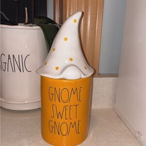 Rae Dunn Gnome Sweet candle - yes